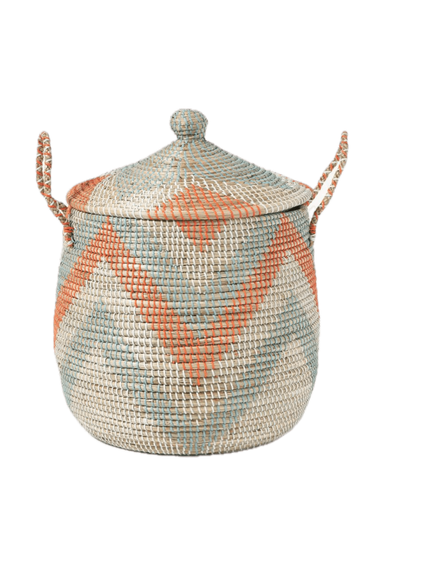 Panier Madhi, en beige et bleu fabriqué en rotin